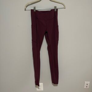 Lululemon maroon yoga pants with FIVE pockets